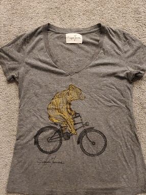 Play on Pooh - tee by Salgado Fenwick super soft vneck ptp 18.5"